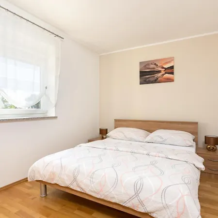 Apartment Tina - A3 First Floor - Mpolo *
