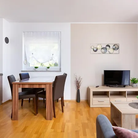 Apartment Tina - A3 First Floor - Mpolo