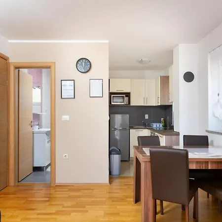 Apartment Tina - A3 First Floor - Mpolo Medulin